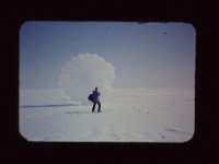 C01B01S02 14 : パラシュート・スキー, 三浦氏, 北極, 氷島アーリスⅡ号