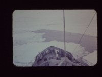 C01B01S09 04 : ヘリコプター, 北極, 撤収, 氷島アーリスⅡ号, 砕氷船