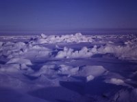C01B02S0B 06 : 北極, 氷丘, 氷島アーリスⅡ号