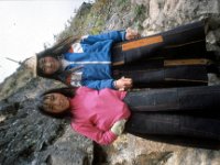 C08B06S41 01 : ガサ女性, ブータン, プナカ・ルナナ, ルドフ, 山岳民族, 竹帽子