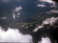 C09B04S24 06 : カトマンズ・パロ, パロ周辺, 積雲, 航空写真