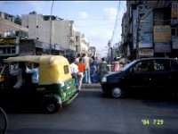 C10B01S07 13 : インド, テンポ, デリー, バザール, 三輪タクシー