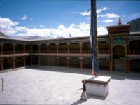 C10B01S13 02 : インド, ラマ教, レー, 寺院, 積雲