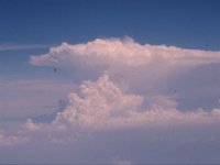 C08B05S04 06 : 積雲, 航空写真, 関空・北京, 雄大積雲