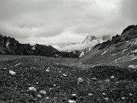 C01B13P06 08 : クンブ デブリ氷河 ヌプツェ モレーン 氷河