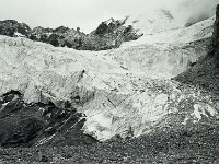C01B13P06 14 : クンブ ヌプツェ 氷河