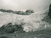 C01B13P06 16 : クンブ ヌプツェ 氷河