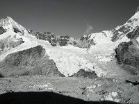 C01B13P07 34 : クンブ ヌプツェ 氷河