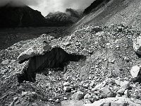 C01B13P08 08 : クンブ デブリ氷河 構造 氷河