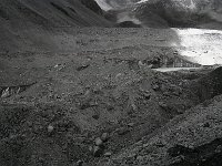 C01B13P08 20 : クンブ デブリ氷河 氷河