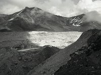 C01B13P08 21 : クンブ デブリ氷河 氷河