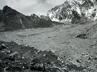 C01B13P10 17 : クンブ チュクン デブリ氷河 氷河