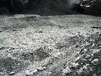 C01B13P10 21 : クンブ チュクン デブリ氷河 氷河