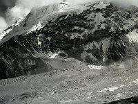 C01B13P12 35 : イムジャ クンブ デブリ氷河 氷河