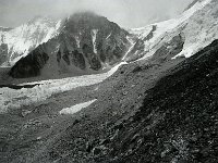 C01B15P12 14 : クンブ デブリ氷河 氷河