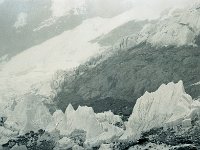 C01B15P12 22 : アイスピナクル クンブ デブリ氷河 氷河