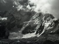 C01B15P12 35 : クンブ 氷河