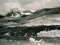 C03B06P03 01 : クンブ デブリ氷河 氷丘 氷河
