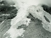 C03B06P03 21 : クンブ デブリ氷河 構造 氷河