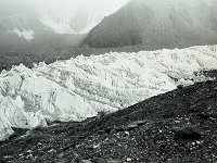 C03B06P03 24 : クンブ デブリ氷河 氷丘 氷河