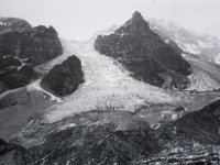 C02B05P03 24 : キムシュン ランタン 氷河