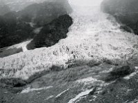 C02B05P03 27 : キムシュン ランタン 氷河