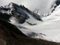 C02B10S0C 07 : ホングコーラ, ホングヌップ氷河周辺, モレーン地形