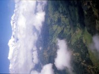 C10B02S26 17 : アンナプルナ, ポカラ・カトマンズ, ラムジュンヒマール, 二峰, 四峰, 積雲, 航空写真