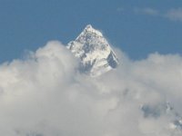 2008 10 01N01 001 : アンナプルナ ポカラ マチャプチャリ 国際山岳博物館 積雲