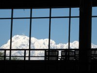 2008 11 03N02 045 : アンナプルナ ポカラ 一峰 南峰 国際山岳博物館 窓