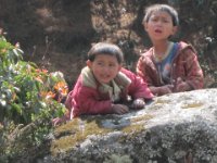 2009 04 25N01 090 : ドゥドゥコシ流域 パグディン・ナムチェバザール 子供たち