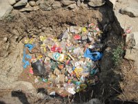 2009 04 25N01 212 : ゴミ捨て場 ドゥドゥコシ流域 パグディン・ナムチェバザール