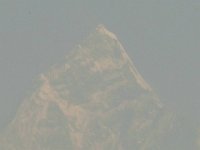 2010 03 19R01 008 : アンナプルナ ポカラ マチャプチャリ 国際山岳博物館 大気汚染 霞