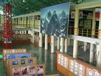 2010 04 06R01 019 : ポカラ 国際山岳博物館 大森氏大写真