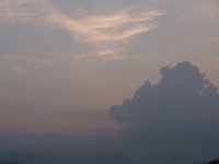 2010 04 29R01 005 : ポカラ マナスル三山 大気汚染 著しいスモッグ