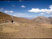 C04B03S12 0001 : チベット, ラゴイ山地, 雲, １９８０年チベット科学討論会