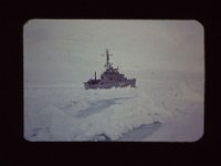 C01B01S04 14 : 北極, 撤収, 氷島アーリスⅡ号, 砕氷船
