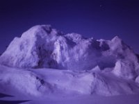 C01B02S02 02 : 北極, 氷丘, 氷島アーリスⅡ号
