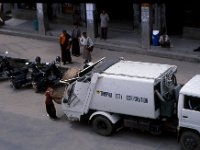 C08B06S19 05 : ゴミ収集車, ティンプー, ブータン