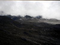 C08B06S49 16 : ブータン, プナカ・ルナナ, ルドフ, 氷食地形, 積雲