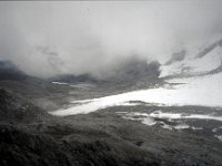 C08B06S52 16 : ナリタン, ブータン, プナカ・ルナナ, 氷河, 積雲