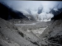 C08B06S64 18 : タンザ, トリトミ氷河, ブータン, プナカ・ルナナ