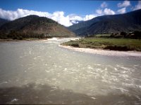 C09B04S33 07 : ブータン, プナカ, 河川地形, 積雲