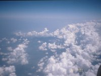 C08B05S01 19 : 積雲, 航空写真, 関空・北京