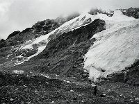 C01B13P06 09 : クンブ デブリ氷河 ヌプツェ モレーン 氷河