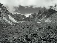 C01B13P08 01 : クンブ デブリ氷河 氷河