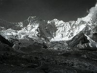C01B13P11 13 : アマダブラム クンブ チュクン 氷河