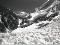 C01B14P07 35 : アイスファール クンブ 氷河