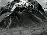 C01B15P01 04 : クンブ デブリ氷河