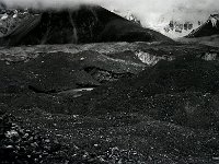 C01B15P02 07 : クンブ デブリ氷河